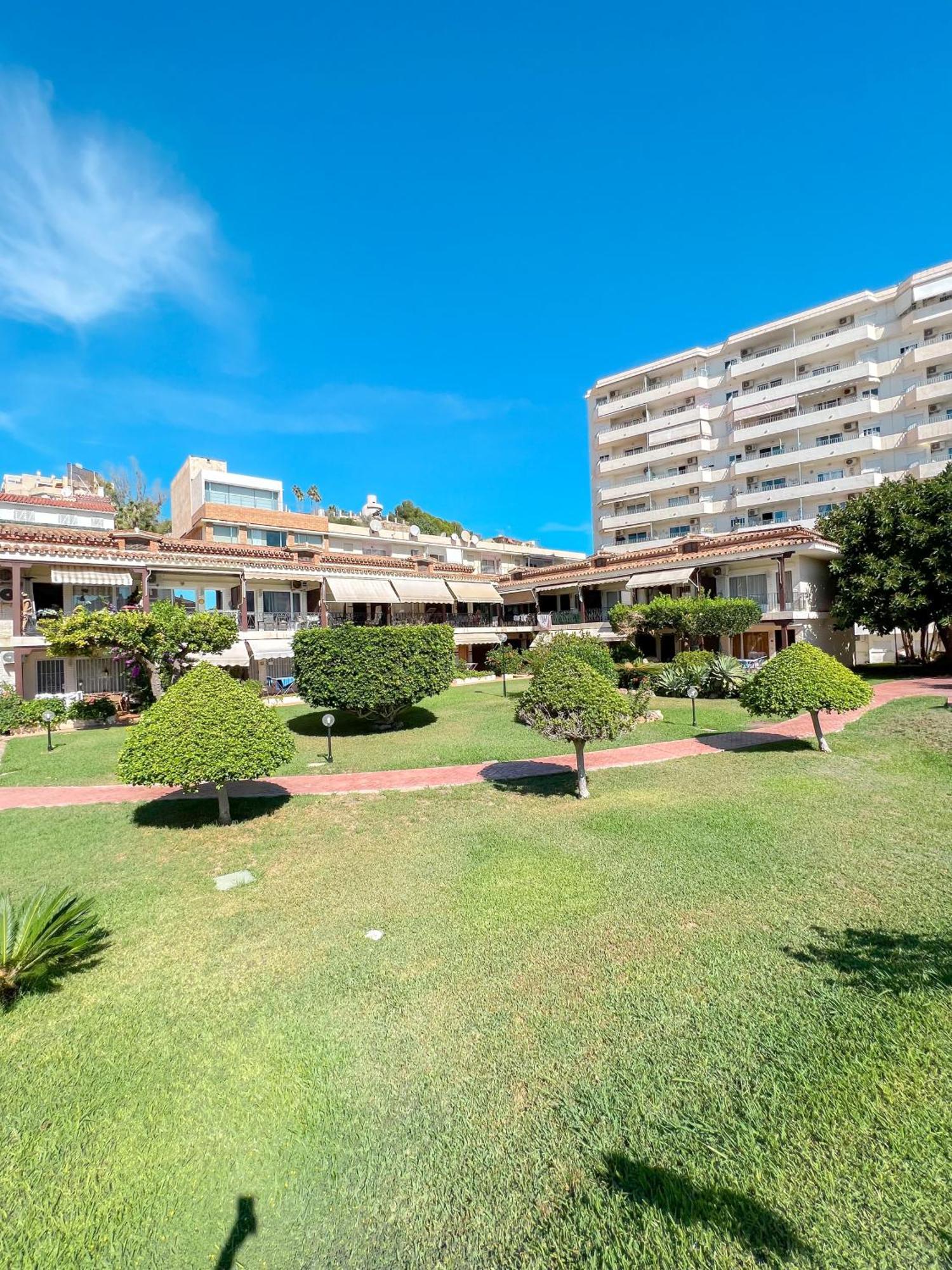 Cozy & Sunny Carihuela Park Apartment Torremolinos Ngoại thất bức ảnh